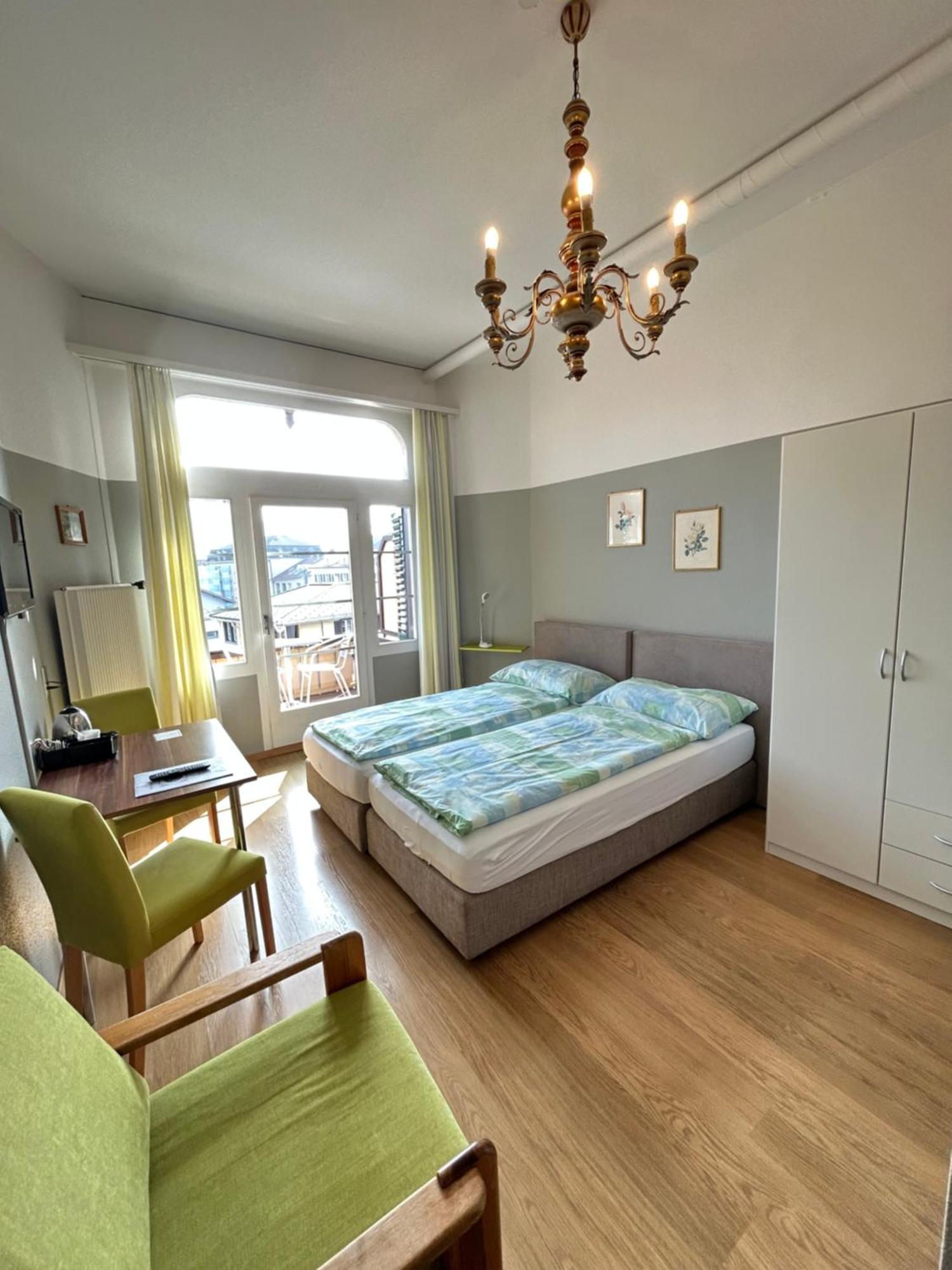 Post Hardermannli Hotel Unterseen Room photo